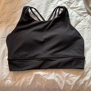 Buff bunny Geo sports bra